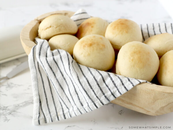 baked dinner rolls