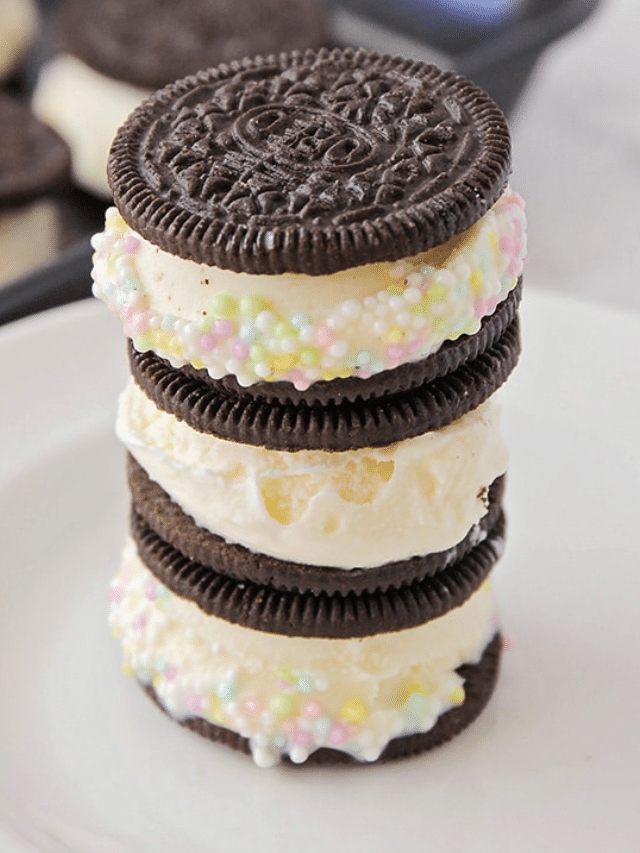 Delicious, Creamy and Refreshing Oreo Ice Cream Sandwiches Somewhat
