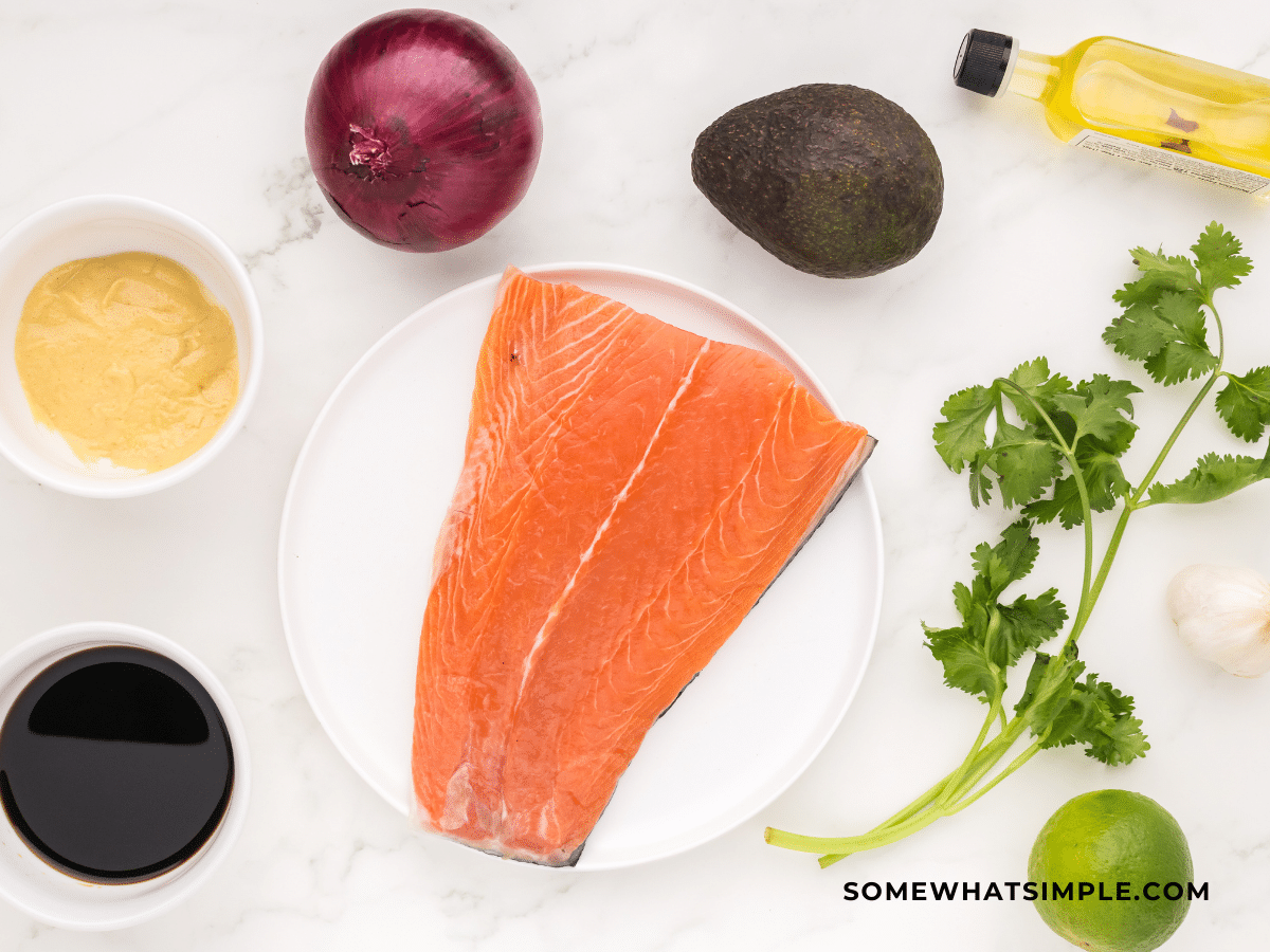 Ingredients to make grilled salmon with avocado