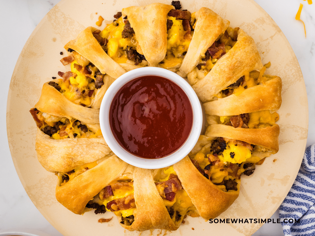 finished product of Breakfast Crescent Ring