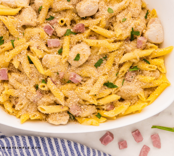 finished dish of chicken cordon bleu pasta